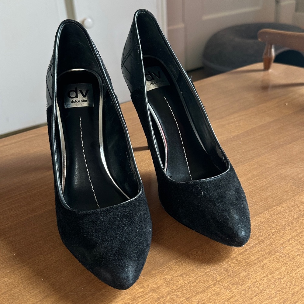 Dolce Vita Black Suede Heels Size 8/2